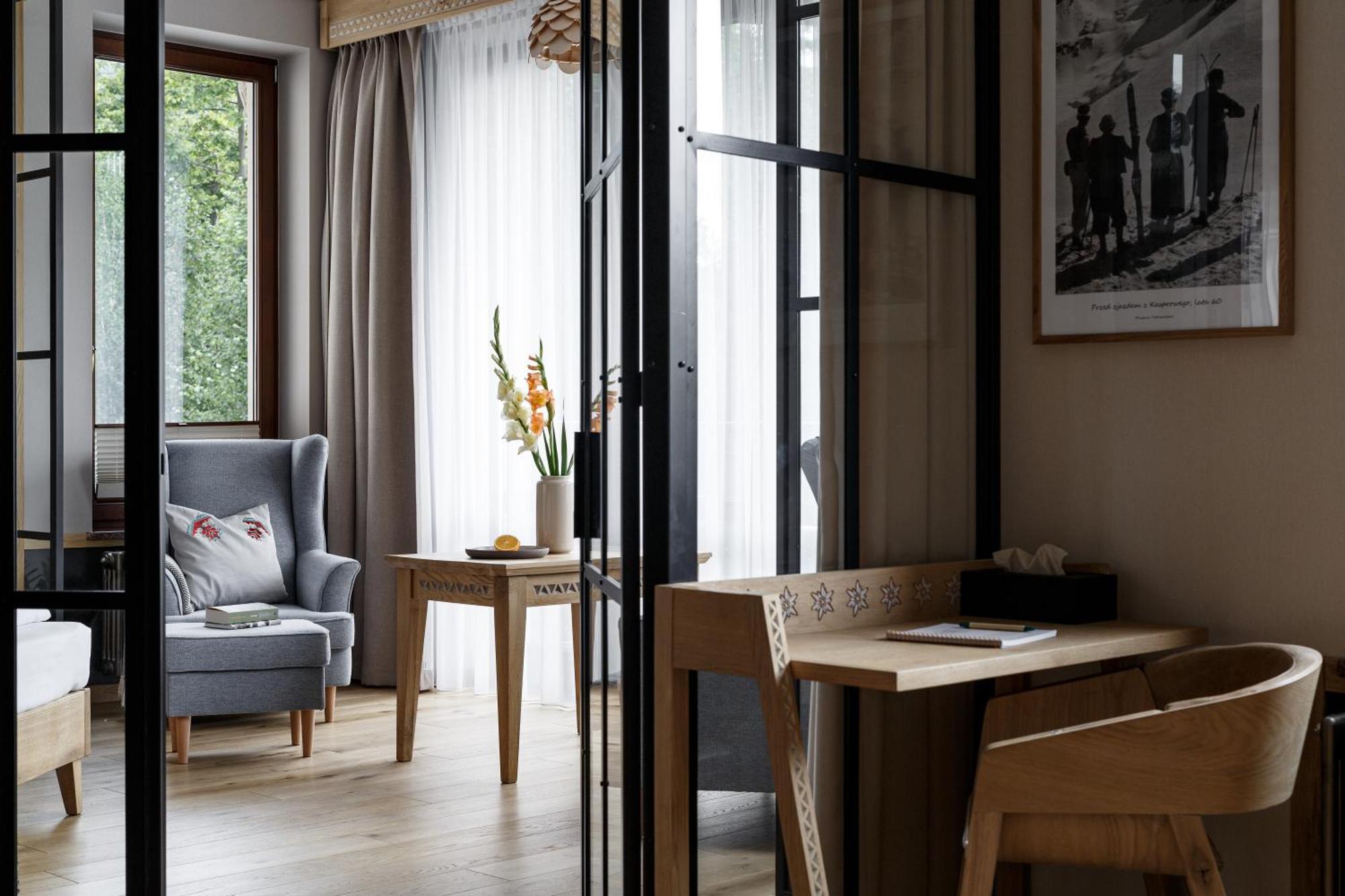 Aparthotel Cristina ザコパネ エクステリア 写真